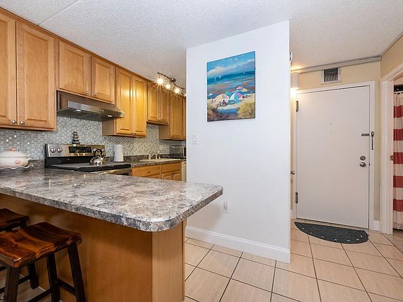 3rd image of 935 Ocean Ave APT 228