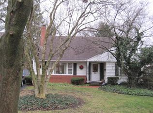 575 E Weisheimer Rd, Columbus, OH 43214