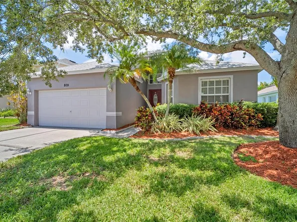 809 Addison Dr NE, Saint Petersburg, FL 33716