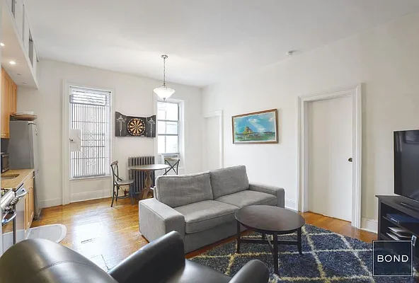 Rented by Bond New York | media 7