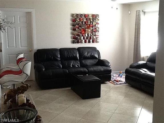 3rd image of 1822 Robert Ave