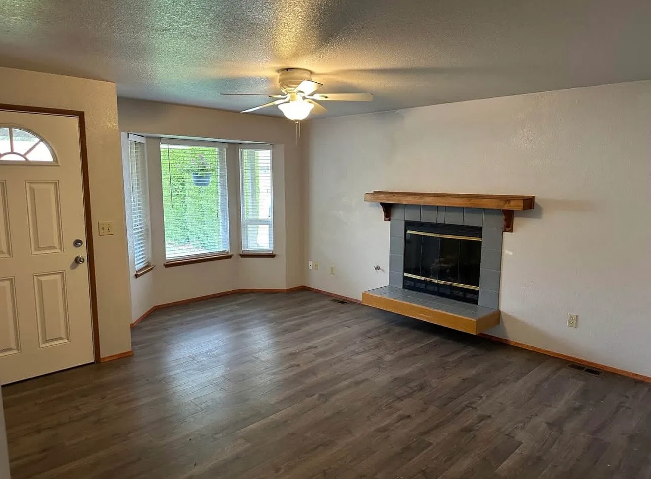 Woodard Green Dr NE, Olympia — Photo 3