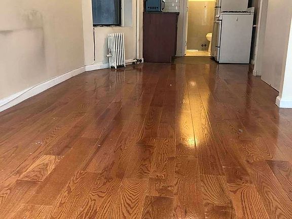 2nd image of 417 E 6th St APT 5A