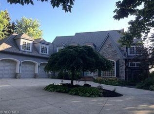 30612 Lake Rd, Bay Village, OH 44140