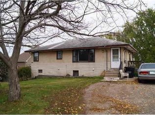 6684 Sunnyslope Dr, Maple Grove, MN 55311