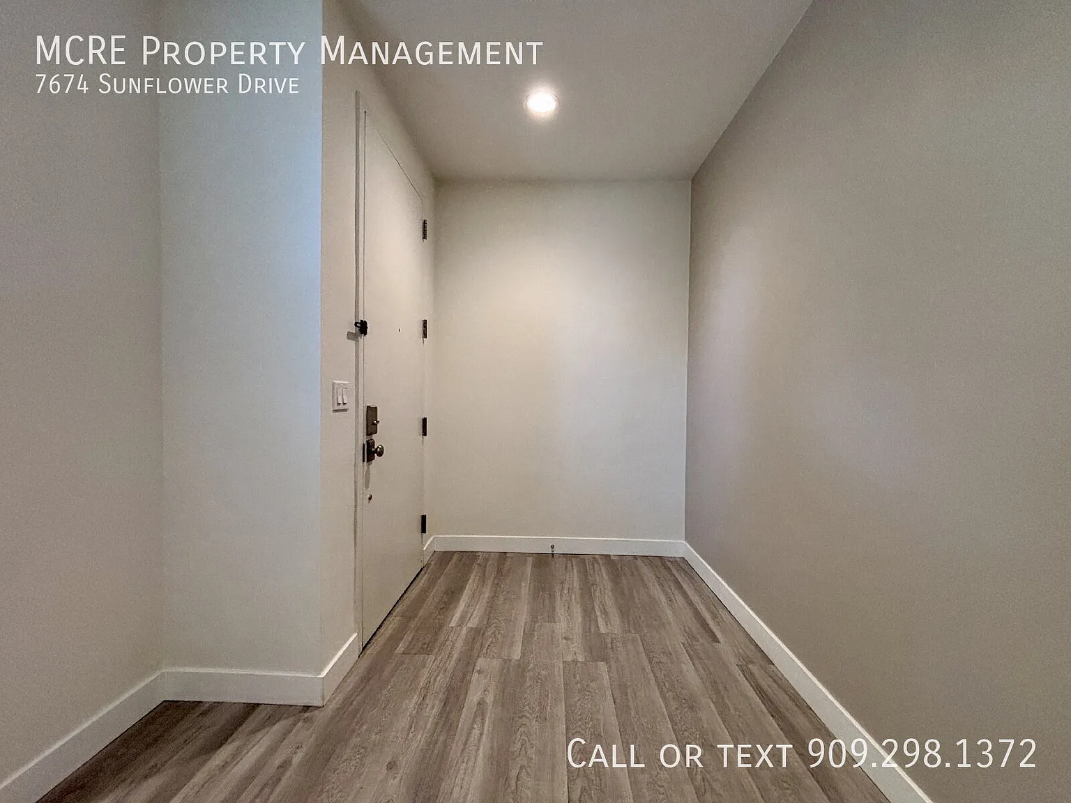 Modern 2-Bedroom Condo with Private Balcony, 2-Car Garage & Solar — Photo 4
