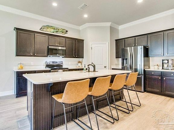 4th image of 9956 Suwanee Ln