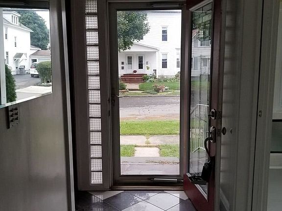 3rd image of 132 W 11th St