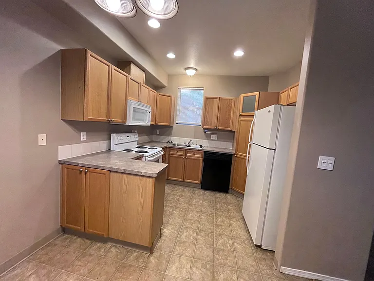 5264 NE 121st Ave #30 — Photo 4