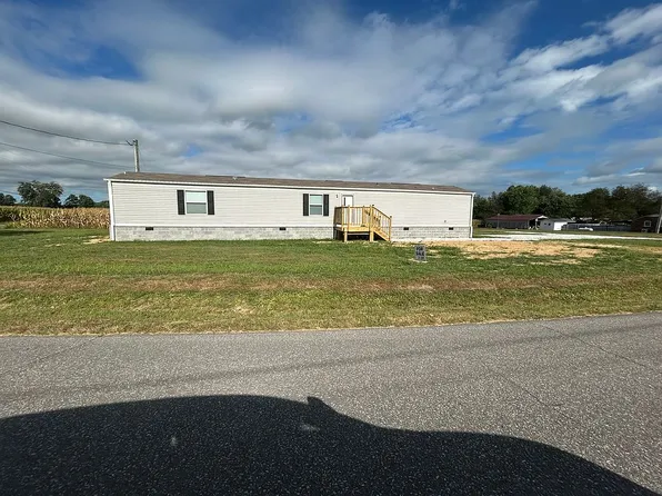 1186 Mattoxtown Rd, Lawrenceburg, TN 38464