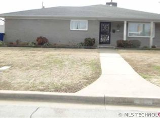 11718 E 1st St, Tulsa, OK 74128