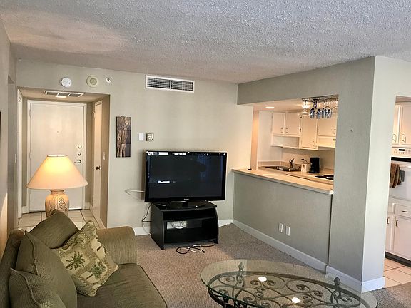 5th image of 470 3rd St S Unit 212