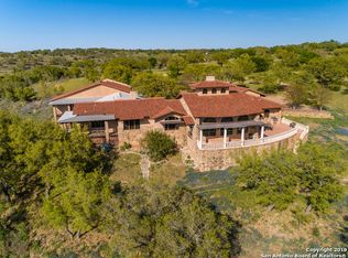 562 Grape Creek Rd, Johnson City, TX 78636