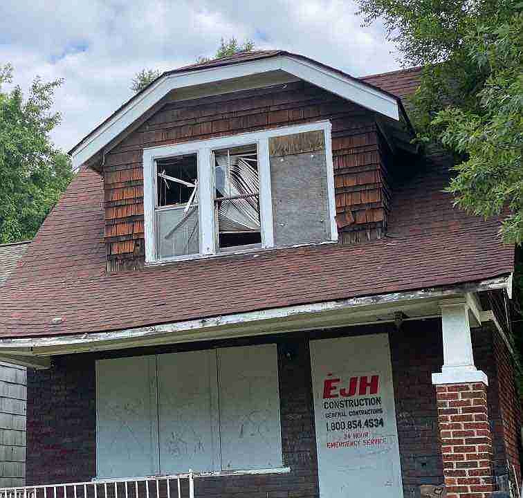 11121 Sanford