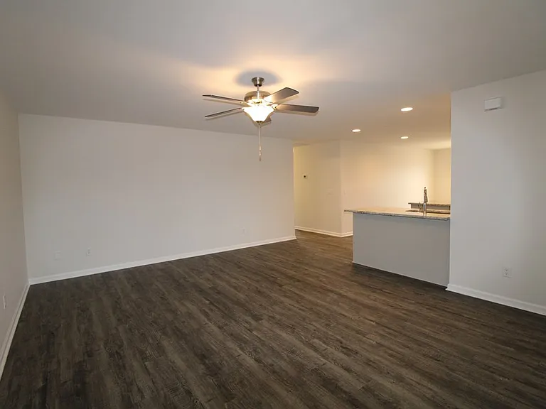 578 Brushwood Dr — Photo 4