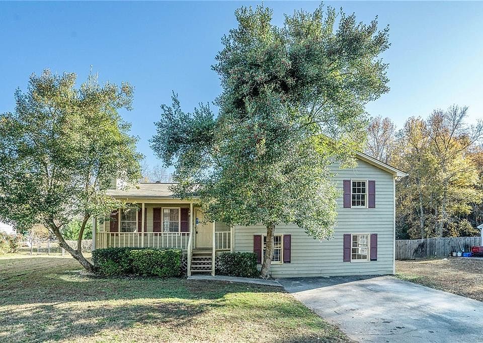 1st image of 1640 Rose Garden Ln