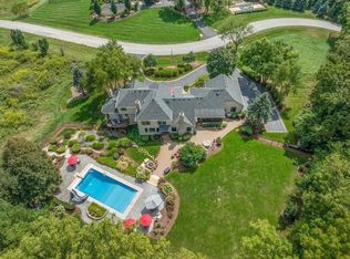 41W590 Bowgren Dr, Campton Hills, IL 60119