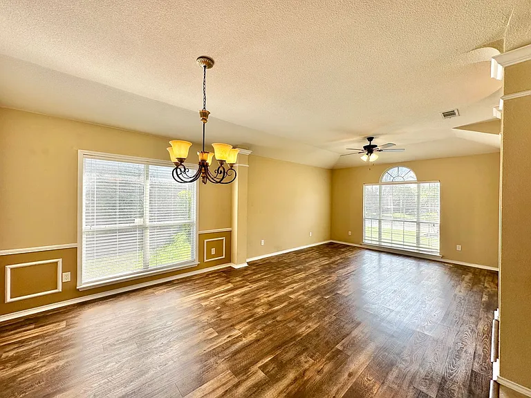 102 W Great Plains Trl — Photo 6