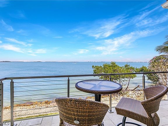 3rd image of 1558 & 1545 San Carlos Bay Dr