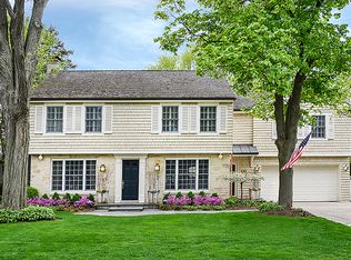 630 Windsor Rd, Glenview, IL 60025