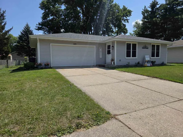 1431 S Chatham St, Janesville, WI 53546
