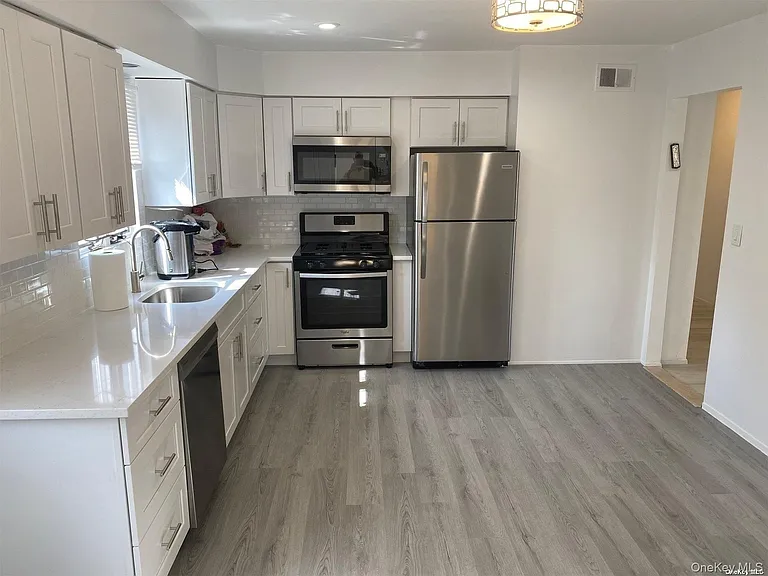 69 Tioga Ave — Photo 5