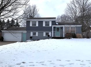 3993 Kearny Dr NE, Grand Rapids, MI 49525