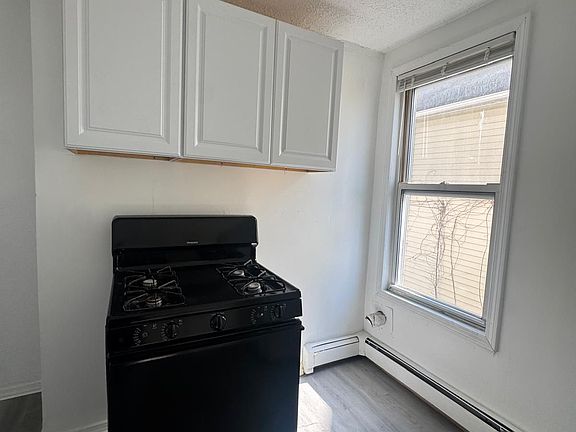 4th image of 265 6th St #1