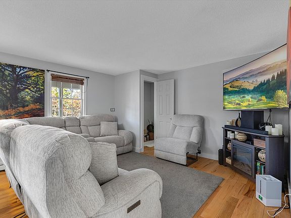 4th image of 116 Franklin Terrace