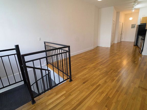 4th image of 101 Jefferson Ave #1N