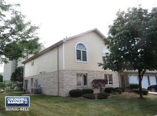 158 Saenz Ln, Joliet, IL 60436