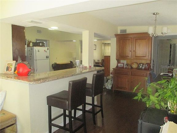 3rd image of 10974 Dorothy Ln