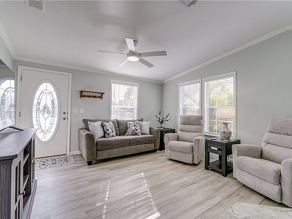 4th image of 5321 White Sky Cir