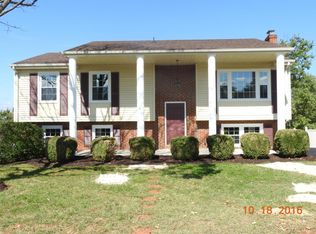 1878 Pembrook Dr, Vinton, VA 24179