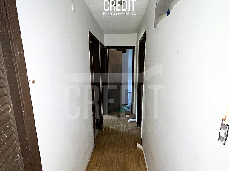 1621 Chambers Rd — Photo 4