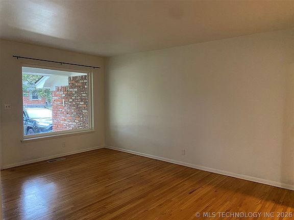 4th image of 2843 S 66th East Ave
