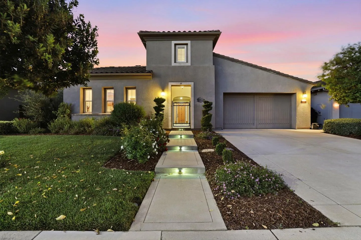 15120 La Alameda Dr photo 1