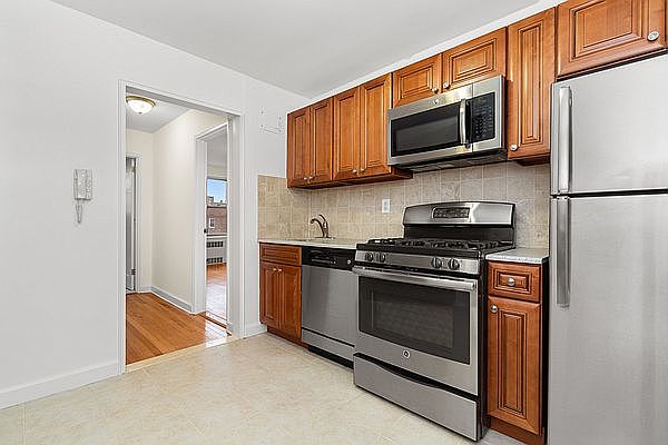 1st image of 65-45 Yellowstone Blvd #6C
