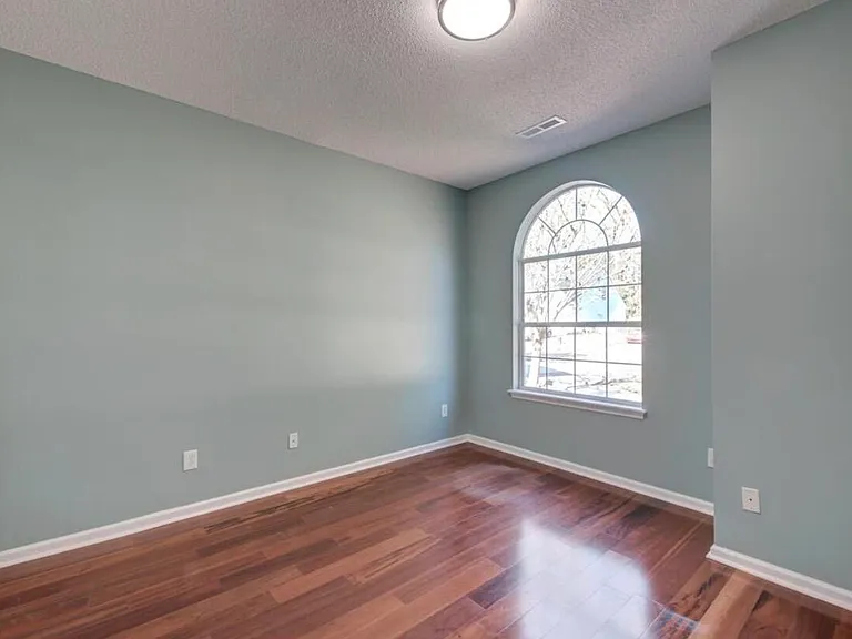 7186 Windmill Creek Rd — Photo 28