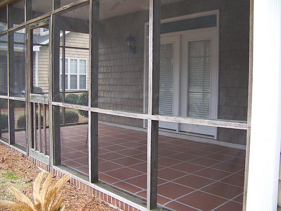 3rd image of 208 A RESERVE GREEN Drive
