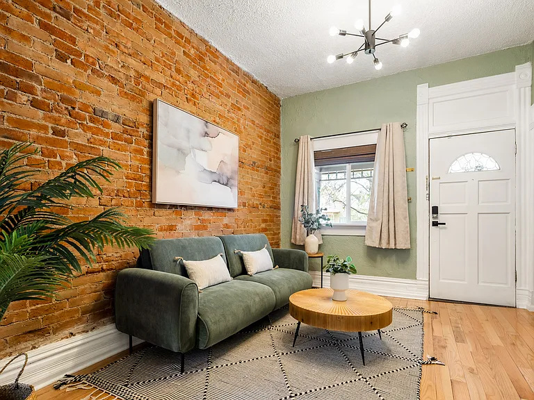 2339 N Gilpin St — Photo 12