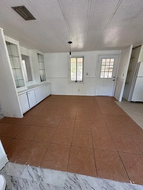 11367 Redbud Lane - 1 — Photo 3