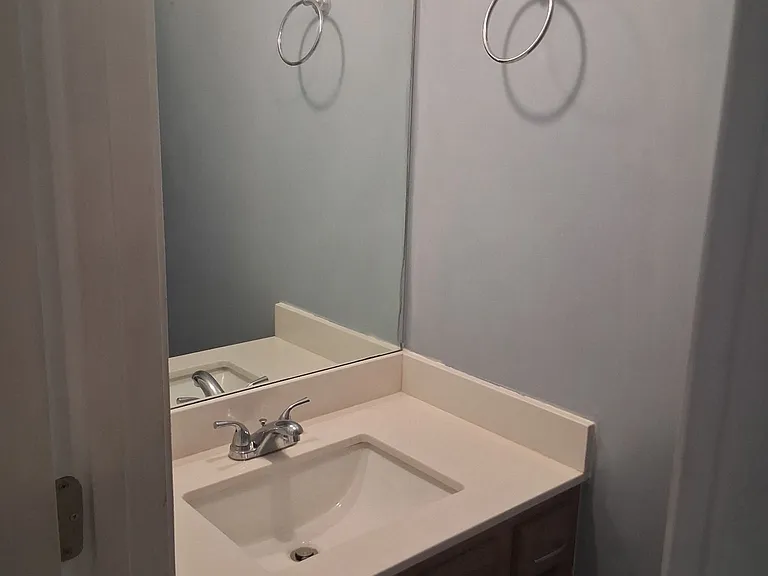 606 Independence Ct — Photo 6