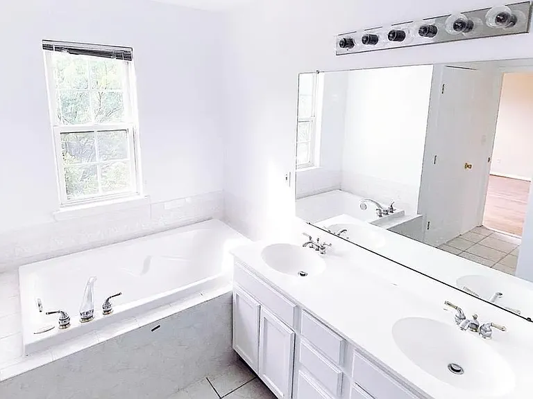 3343 Woodland Cir #47 — Photo 6