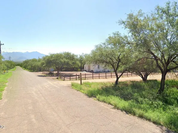 15 Amado Montosa Rd, Amado, AZ 85645