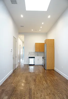 Rented by Lofts and Flats LLC | media 25