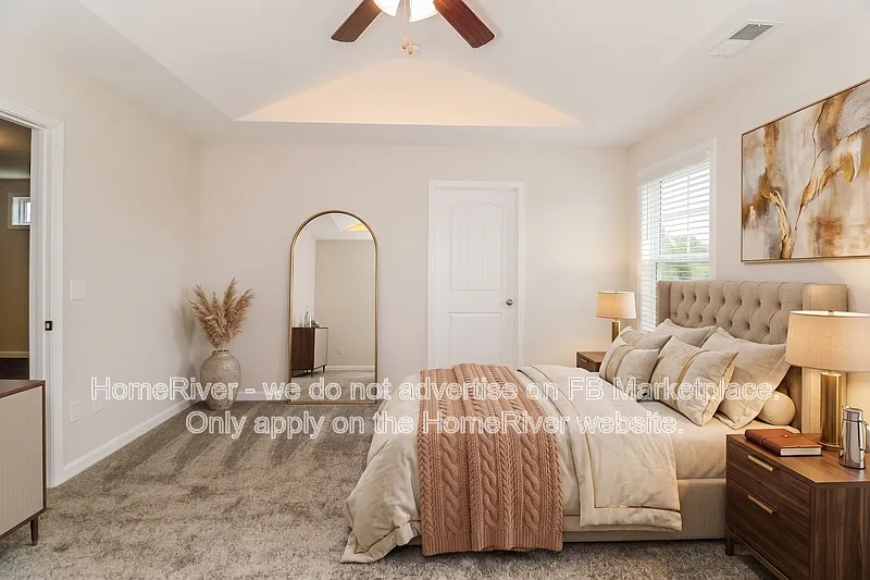 5 bed, 3.0 bath, 2225 sqft, $2,345 — Photo 4