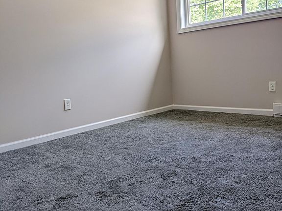4th image of 93 Overton Ave #B