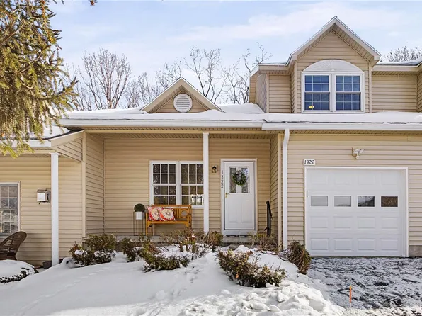 1322 Courtney Dr, Victor, NY 14564