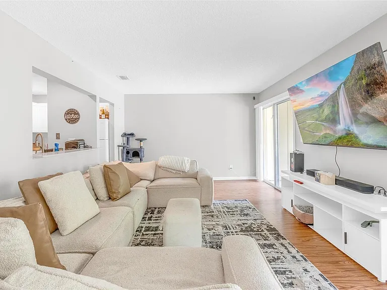 140 Orchid Woods Ct #15B — Photo 12